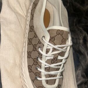 Size 7 1/2 Gucci Shoes